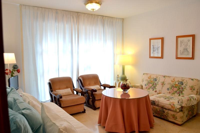 Apartamento Carlos Canal Севиля Екстериор снимка