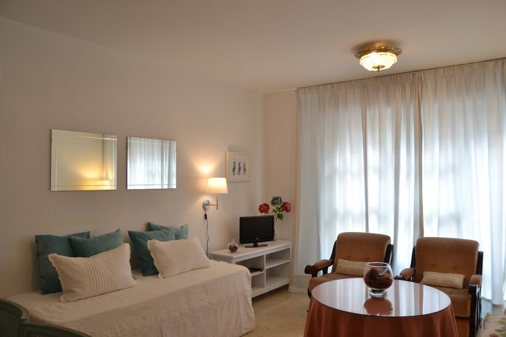 Apartamento Carlos Canal Севиля Екстериор снимка