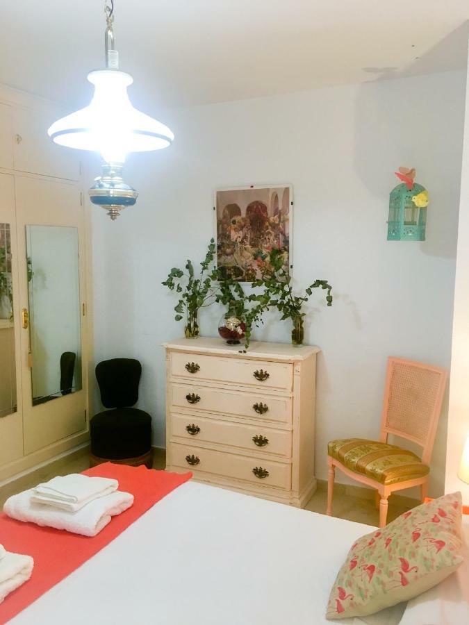 Apartamento Carlos Canal Севиля Екстериор снимка